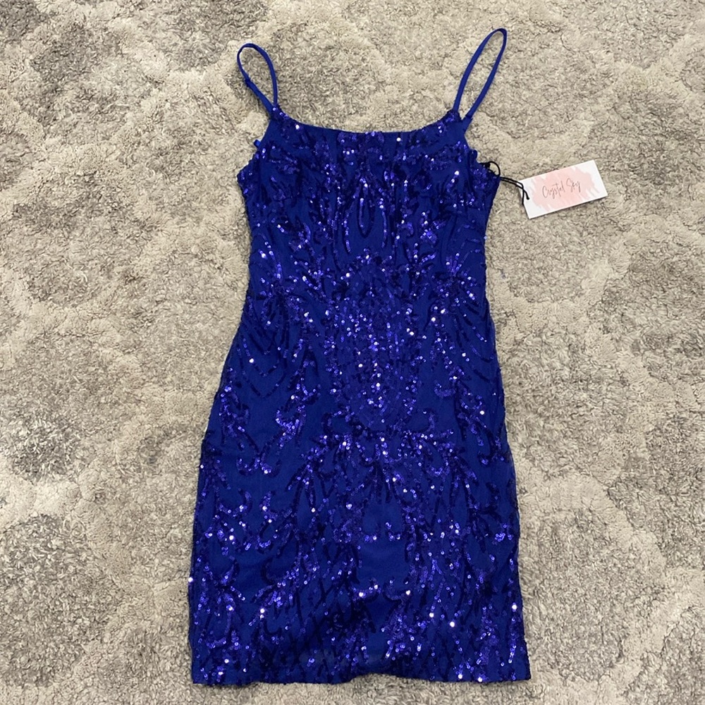 Sparkly blue dress!
